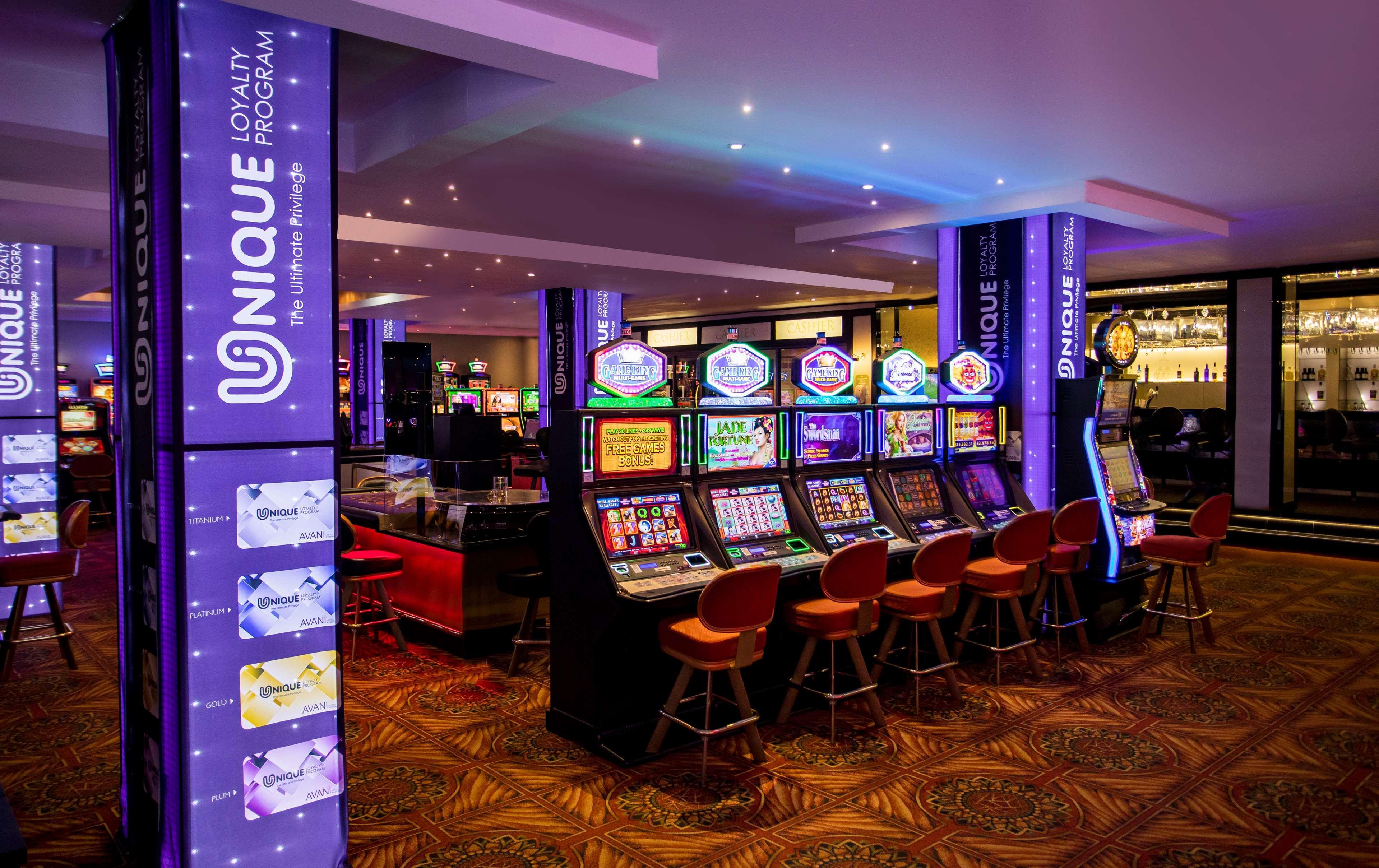 Avani Windhoek Hotel & Casino Экстерьер фото